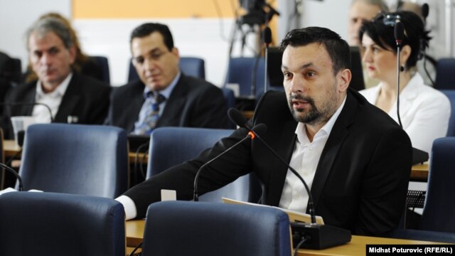 Predsjednik Kluba SDA Elmedina Konakovića
