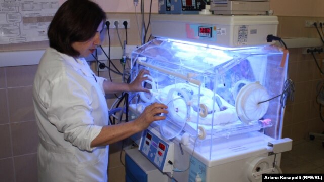 Neonatologjia në QKUK