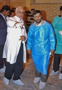 President Ahmadinejad (right) at the Natanz facility in February 2006 (Fars)