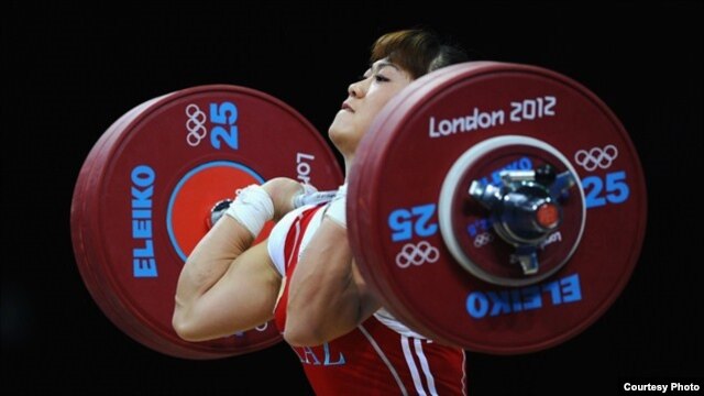 Мая Манеза Лондон олимпиадасында алтын медаль алды. Лондон, 31 шілде 2012 жыл.
