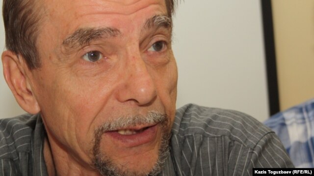 Veteran rights activist Lev Ponomaryov said the law could be used to prosecute critics of the government.