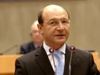Basescu has alleged that oligarchs control Romanian politicians (official site)