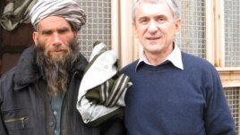 Баҳриддин Ҳакимов (чапда) ва Александр Лаврентьев (ўнгда)