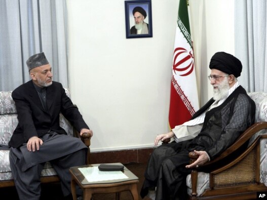 دیدار حامد کرزی،‌ رئیس جمهور افغانستان، با آیت‌الله خامنه‌ای در تهران‌