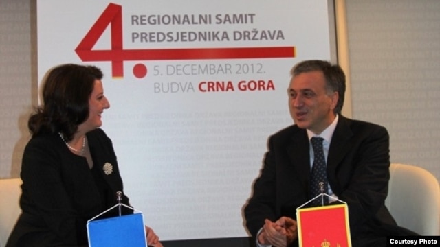 Atifete Jahjaga i Filip Vujanović na susretu u Budvi, 5. decembar 2012.