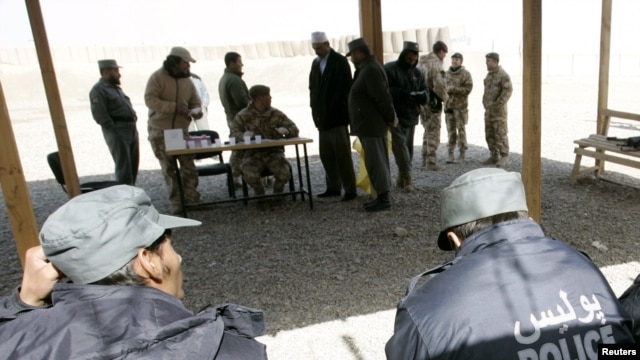 The shooting is the latest in a series of deadly attacks by police recruits against their foreign trainers in Afghanistan.