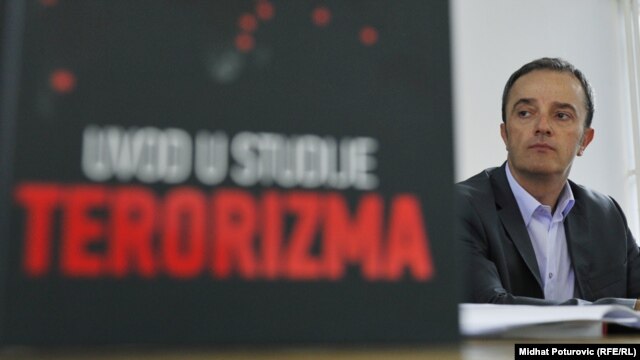 Vlado Azinović na promociji knjige "Uvod u studije terorizma"