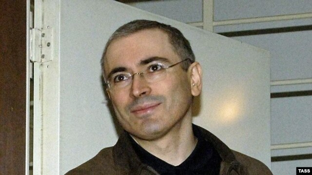 Mihail Khodorkovski, na suđenju u Moskvi, 2005. 