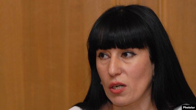 Նաիրա Զոհրաբյան