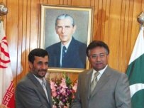 Pakistani President Pervez Musharraf (right) meets with Iranian President Mahmud Ahmadinejad in Islamabad