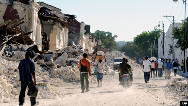 Haiti - Port-au-Prince nakon razornog zemljotresa, 2010. 