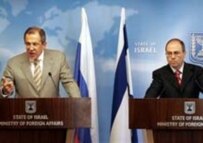 Israeli Foreign Minister Shalom (R) at his joint press conference with Russian Foreign Minister Lavrov today (AFP)