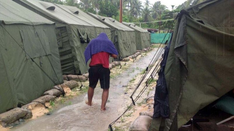 استرالیا اردوگاه پناهجویان مانوس را تعطیل می‌کند