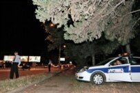 Georgian police outside a Russian military building on September 26 (RFE/RL)