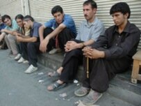 The government's ability to create jobs has been crticized by conservatives and reformists (Fars)