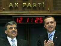 Erdogan (right) nominated Gul (left) for the presidency in April, an attampt that failed following mass demonstrations by secularists (AFP)
