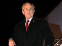U.S. President George W. Bush pictured on November 27 arriving in Latvia's neighbor Estonia (epa)