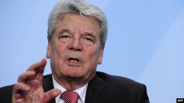 Joachim Gauck is not affiliated with any political party