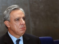 Armenian Foreign Minister Vardan Oskanian was quick to blame Baku (official site)