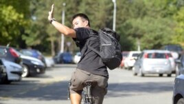 Japanac na ukradenom pa vraćenom biciklu