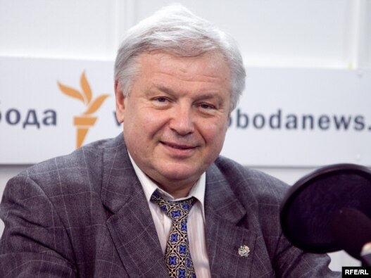 Виктор Петраков