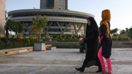 Iranian women in Islamic dress, Tehran, 11Jun2012
