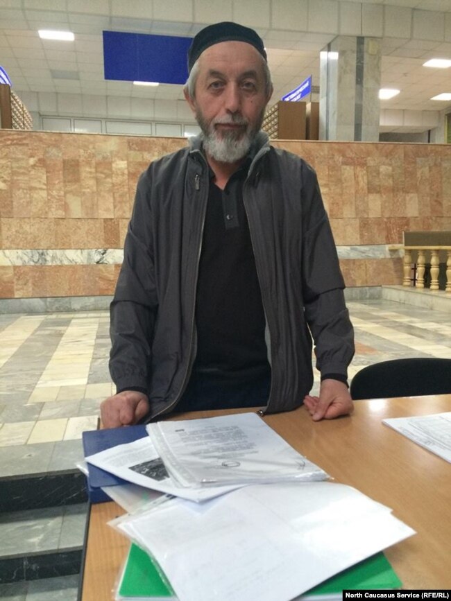 Руководитель инициативной группы ирганайцев Магомед Алигаджиев