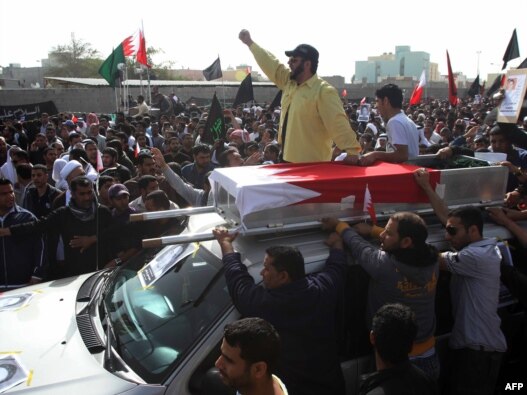 تشییع جنازه جان‌باختگان اعتراضات بحرین.