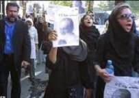 Iranians demonstrating in support of Ganji last month