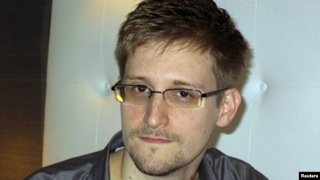 Former U.S. National Security Agency contractor Edward Snowden has applied for a type of asylum that is most commonly issued in Russia. 
