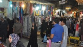 في احد اسواق البصرة