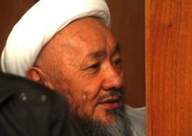 Group leader Ismatulla Abdugappar in court in Almaty