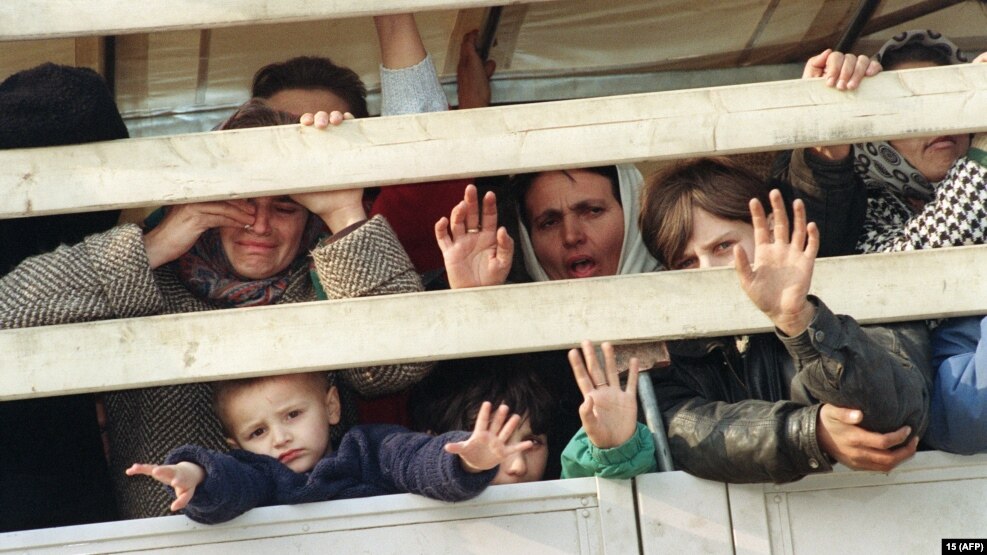Мусульманские беженцы из Сребреницы, 1993 год