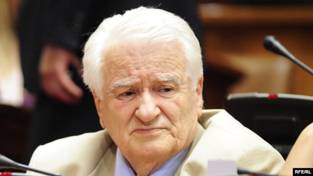 Dragoljub Mićunović