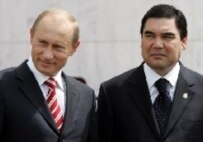 Russian President Vladimir Putin and Turkmen President Gurbanguly Berdymukhammedov in Ashgabat on May 11 (AFP)