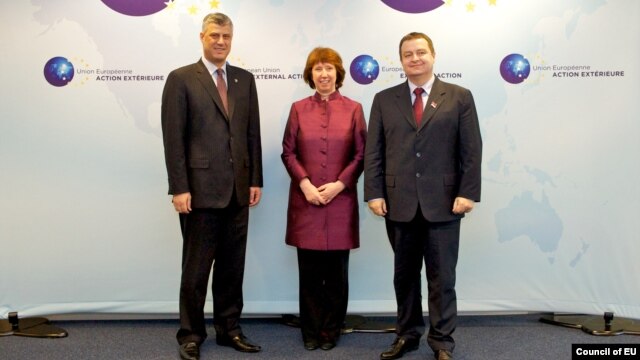 Premijeri Kosova i Srbije sa šeficom evropske diplomatije u Briselu, 19. februar 2013.