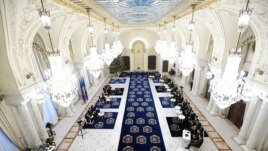 Consultări la Palatul Cotroceni pentru desemnarea candidatului la funcţia de prim-ministru.