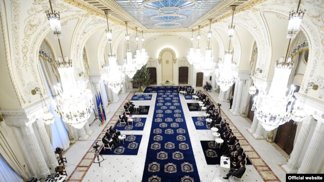 Consultări la Palatul Cotroceni pentru desemnarea candidatului la funcţia de prim-ministru.