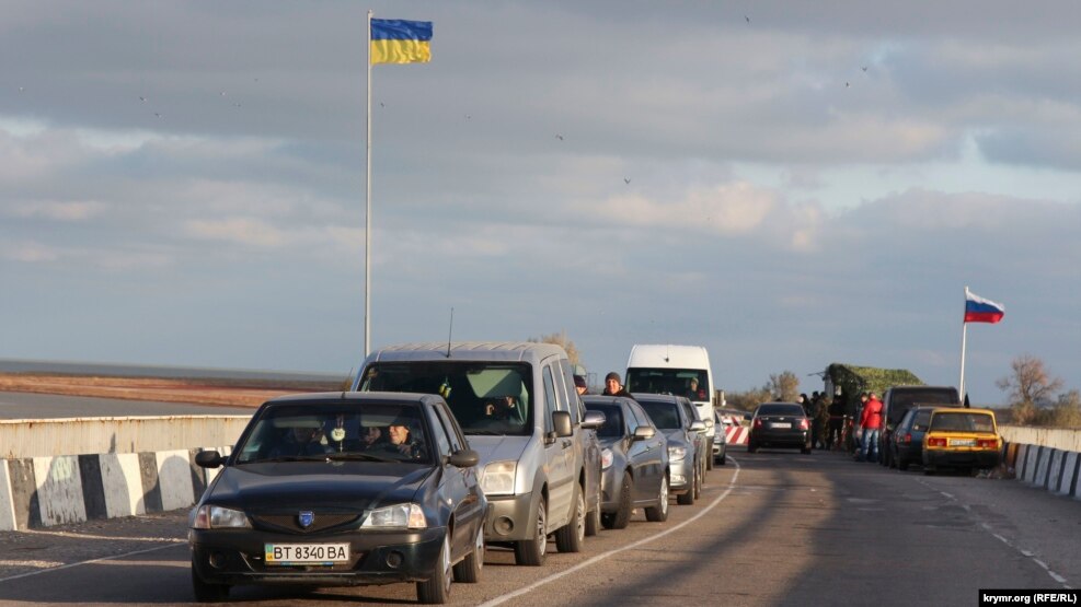 DD3A9D0E-2458-4E41-B1B2-6C7787963084_w98