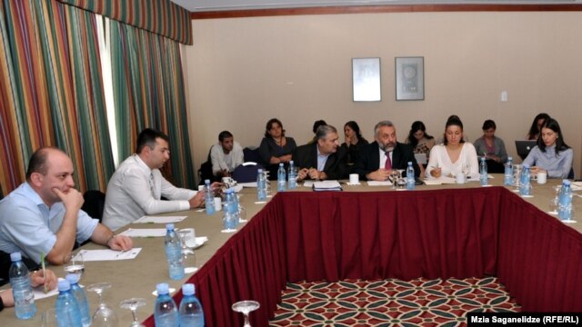 შეხვედრა ”ქორთიარდ მარიოტში”