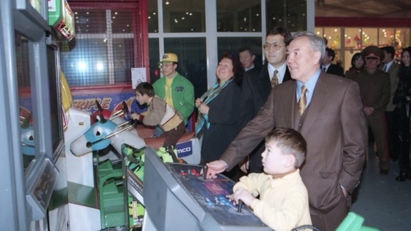 Внук Назарбаева занялся «конфликтом интересов» в футболе