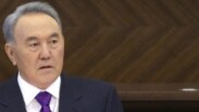 Президент Казахстана Нурсултан Назарбаев выступает в парламенте с посланием. Астана, 27 января 2012 года.