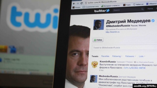 Russian Prime Minister Dmitry ​​Medvedev's Russian-language Twitter feed has more than 2.5 million followers.