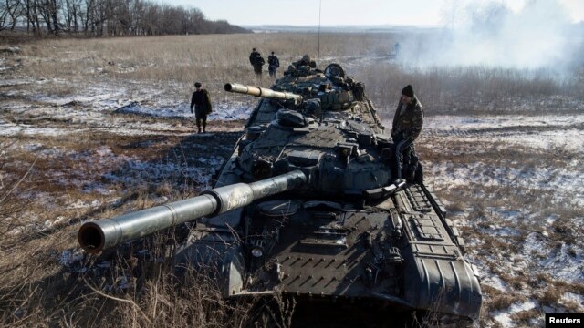 Пророссийские сепаратисты около Дэбальцава 18 февраля 2015 года.
