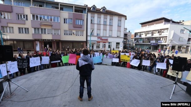 Ako smo mi nezreli i nesposobni, a vi podobni i sposobni, dajte nam kvalitetan razlog da ovdje ostanemo, a ne da koristite frazu da će doći i naše vrijeme: Kečanović