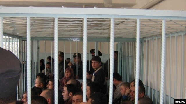 Суд в Оше. Обвиняемые в религиозном экстремизме. 2008. 