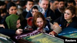 Жарылыста қаза тапқан адамдармен қоштасу рәсімі. Анкара, 14 наурыз 2016 жыл.