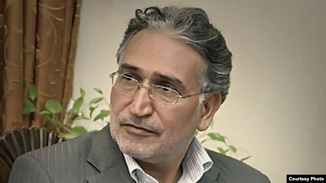 Iranian author and journalist Mohammad Nourizad
