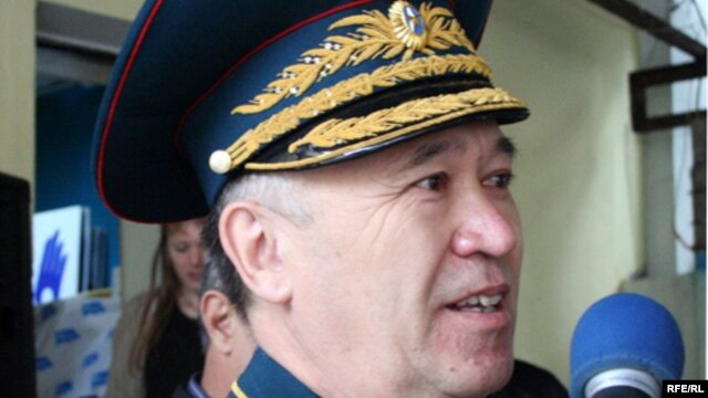 Генерал-майор Әмірбек Тоғысов, қорғаныс министрінің бұрынғы орынбасары.