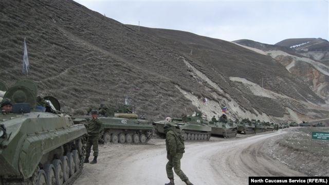 There have been reports that an armored column of Russian troops, which was several kilometers long, moved from Chechnya to Daghestan on March 17. 